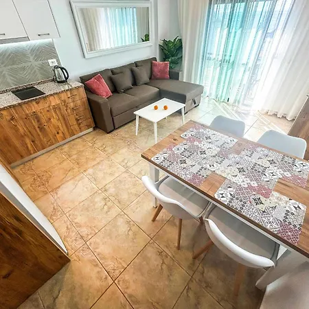 Marine Charm J29 * Durrës