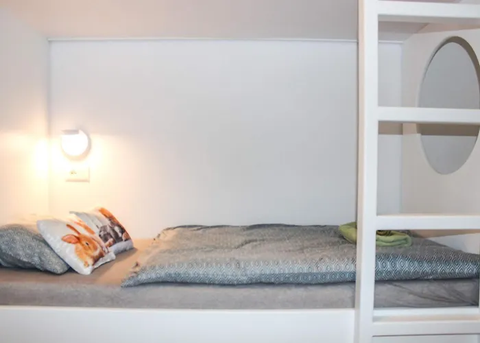 Marine Charm J29 * Durrës